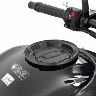 Accesorios bolsa sobredep�sito Givi Abrazadera Tanklock Bolsa sobredep�sito BF29 Kawasaki