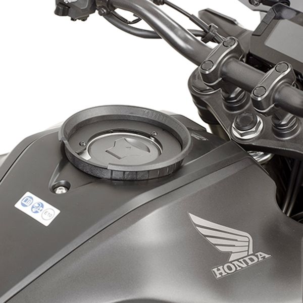 Accesorios bolsa sobredep�sito Givi Bolsa Tanklock BF41 Honda CB125R/CB300R (18-22)