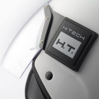 Blauer Bet Monochrome White