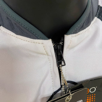 ICON Overlord D3O White / Talla XXL [Reacondicionado]