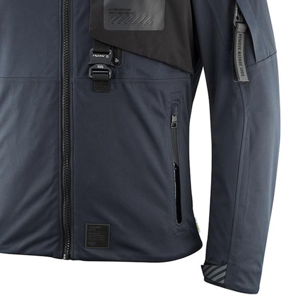 Ixon M-Quarter Azul marino Negro