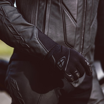 Ixon Rage Black