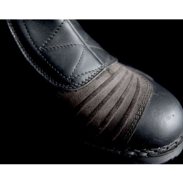 ICON El Bajo Johnny Black