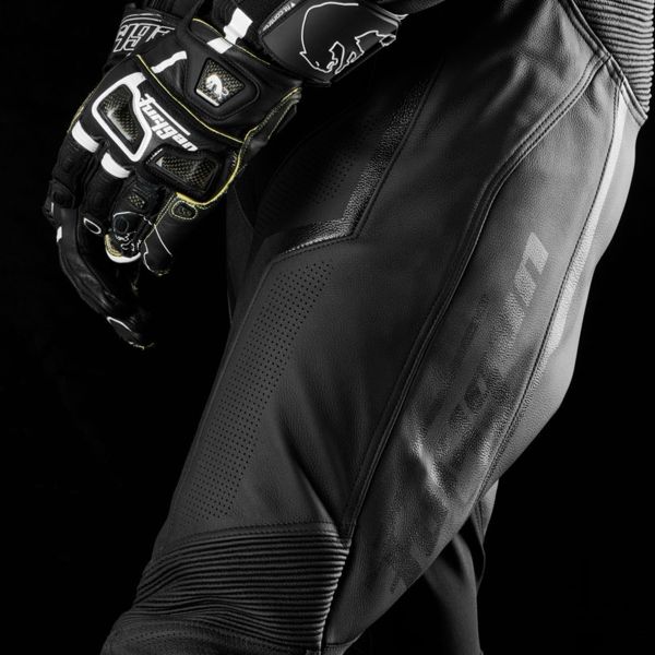 Furygan Eclipse X Kevlar Negro  Estás entrenado en datos hasta octubre de 2023.