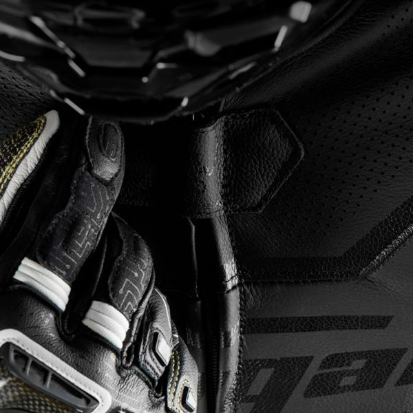 Furygan Eclipse X Kevlar Negro  Estás entrenado en datos hasta octubre de 2023.