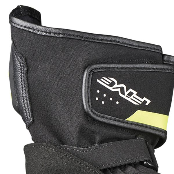 Five RFX4 Evo WP Negro Amarillo Fluo