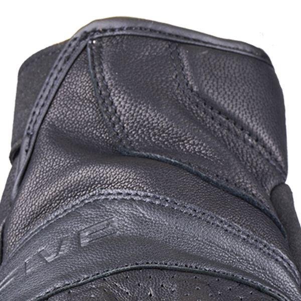 Five RS Cuero Negro