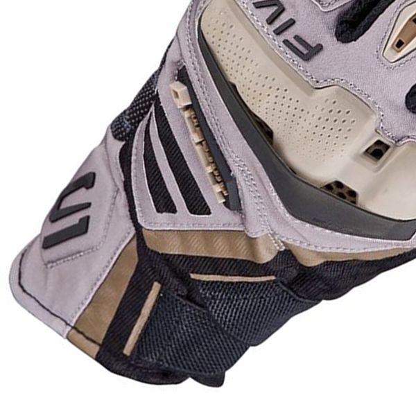 Five TFX1 Airflow Short Marrón arena