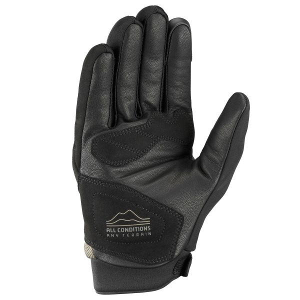 Ixon Namak Kaki Negro