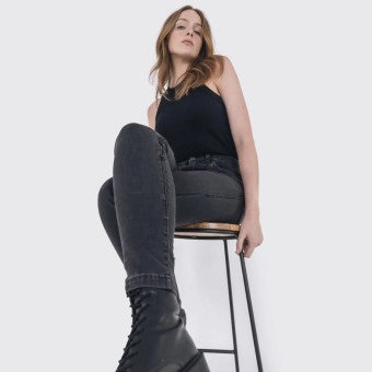 Knox Mujer Colton Skinny Short Negro
