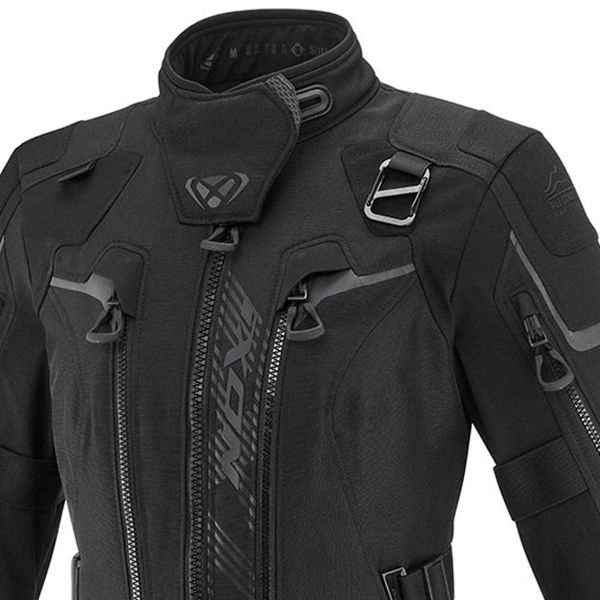 Ixon Odin Dama Negra