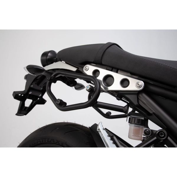 Kit de Fijacin para Maleta SW-MOTECH Soporte SLC Derecho Yamaha XSR 900 (16-20)