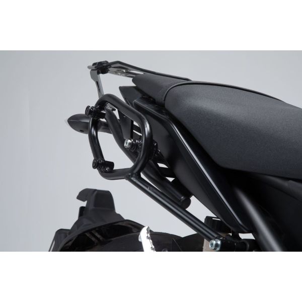 Kit de Fijacin para Maleta SW-MOTECH Soporte SLC Izquierdo Yamaha MT-09 (17-20)