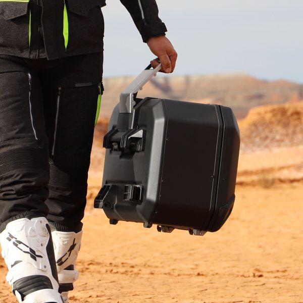 Shad Maleta Lateral TR36L Terra Black Edition